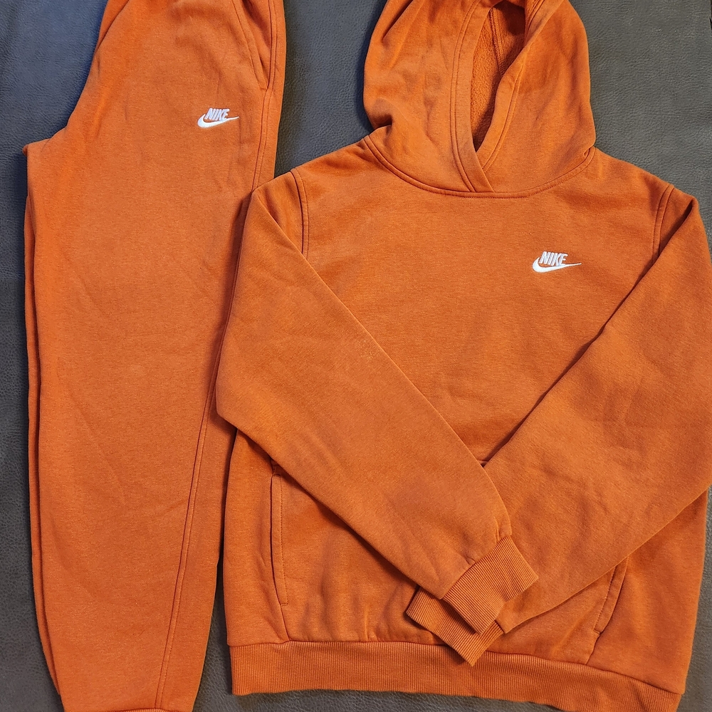 Nike Big Kid's Orange Hoodie and Sweatpants Set